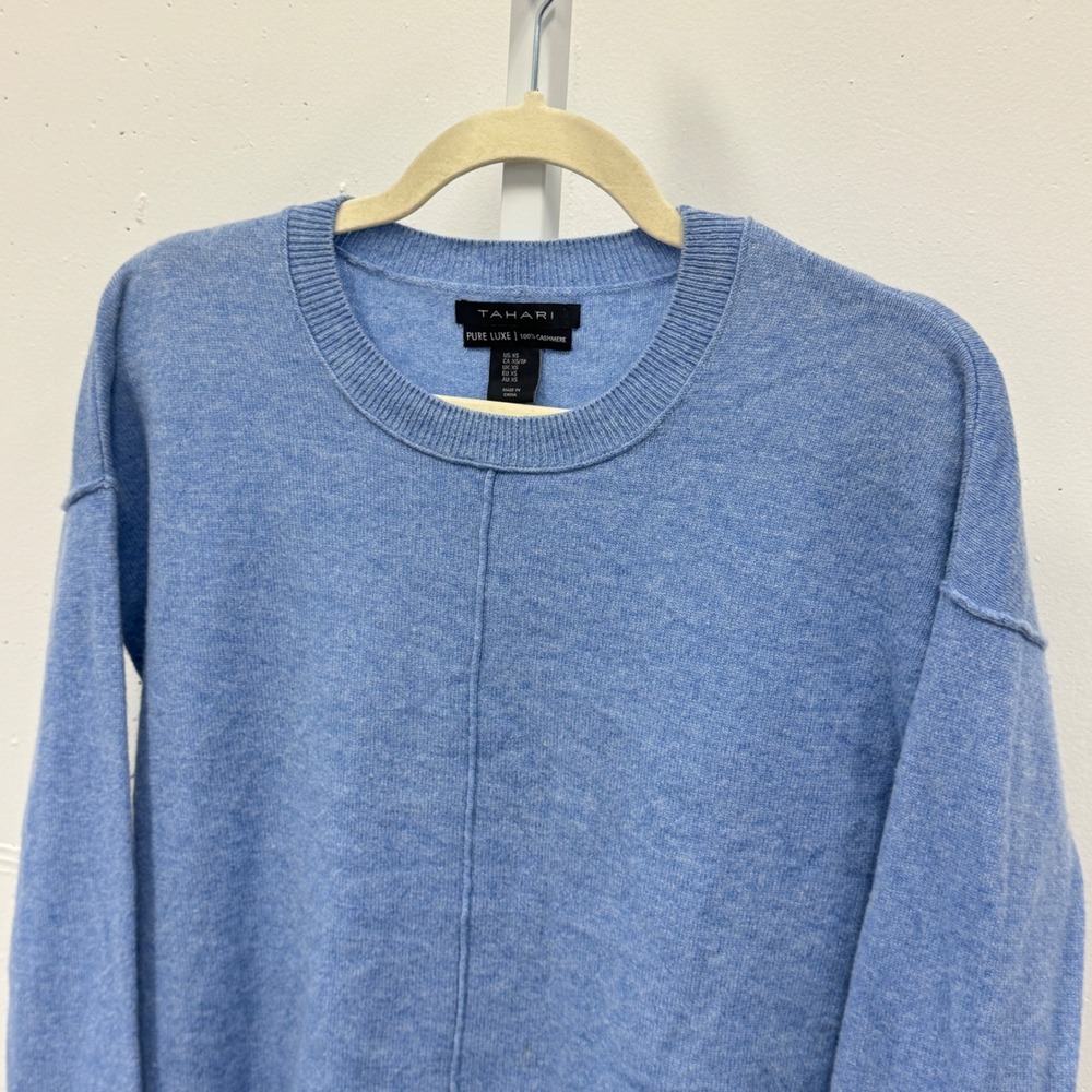 Tahari Pure Luxe 100% Cashmere Sweater Blue Crew Neck High Low XS Minimalist - Picture 3 of 8